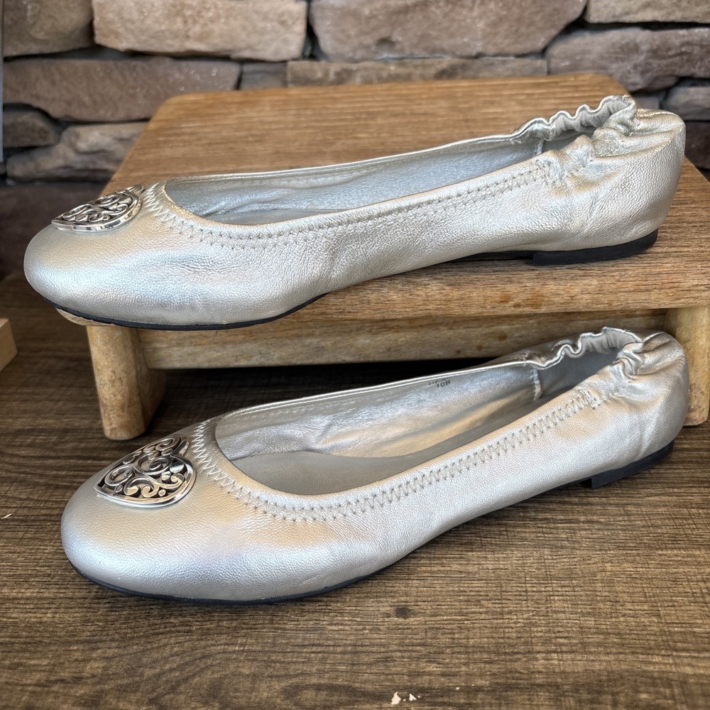 Brighton Heart Medallion Metallic Silver Ballet Flats Women's Shoes 10 B - Picture 10 of 12